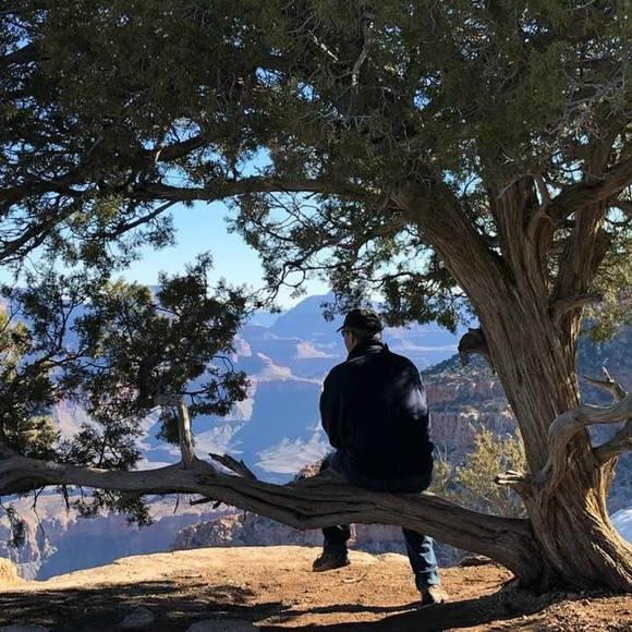 Meet your Posher, Lorraine - Picture 1 of 1